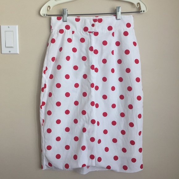 🎉 HOST PICK Vintage Red and White Polka Dot Skirt - Picture 3 of 9